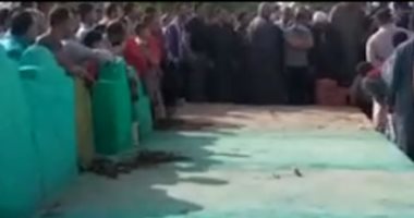 أسرة الطفلة المذبوحة على يد عمتها فى الشرقية تشيع جثمانها بالبكاء.. فيديو