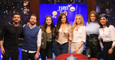 إسلام جمال يغنى "زحمة يا دنيا زحمة" مع هنا الزاهد فى "هزر فزر"