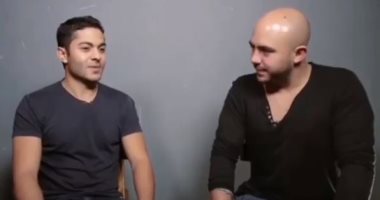 محمود العسيلي مع تميم يونس بفيديو من 5 سنين: شوف قال إيه 