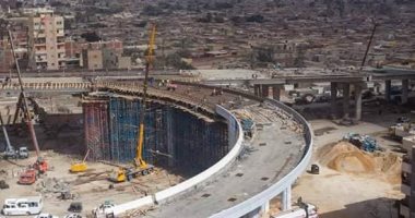 صور.. أعمال إنشاء كبارى تربط طريقى صلاح سالم والأوتوستراد بالطريق الدائرى
