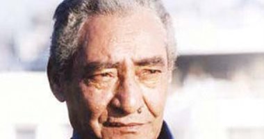 زى النهاردة.. توفى شاعر العامية عبد الرحمن الأبنودى صوت مصر بفرحها وحزنها