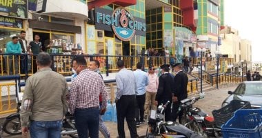 جهاز مدينة العبور يشن حملة لرفع الإشغالات ومخالفات الباعة الجائلين بالحى الأول بالمدينة 