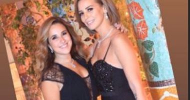 بنفس لون الفستان.. إيمان العاصى تهنئ شيري عادل بعيد ميلادها بصورة تجمعهما