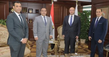 مواطن يتبرع بمليون جنيه لدعم مبادرة "بنى سويف معاك" لمساعدة متضررى كورونا