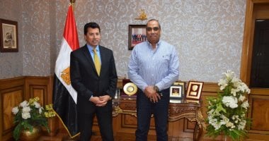 نائب رئيس اتحاد الغوص يتبرع بمليون جنيه لمواجهة تداعيات كورونا