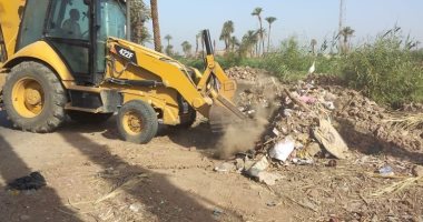 رفع 140 طن مخلفات صلبة وتراكمات فى حملة نظافة بمركز المراغة بسوهاج 