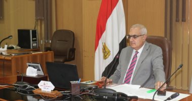 مجلس جامعة المنصورة يوافق على التبرعات لدعم المستشفيات ويتبرع بـ25٪ من رواتبهم 