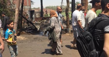 احتراق سيارة وثلاثة مواتير بحريق ورشة سمكرة بشبين القناطر