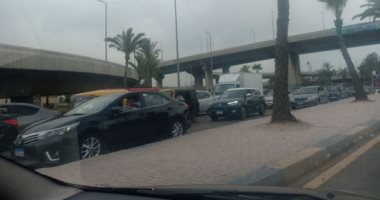 زحام بمدخل الإسكندرية وانتشار مرورى مكثف.. صور