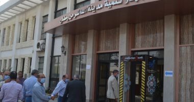 صور .. تركيب أول "كابينة تعقيم" بالعاشر من رمضان لمواجهة كورونا
