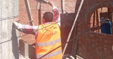 استرداد 360 متر أراضى تابعة لهيئة السكة الحديد شرق الإسكندرية.. صور