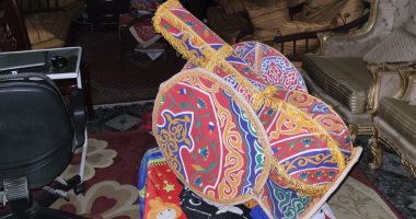 هل هلالك شهر مبارك.. محمد وزياد يزينان منزلهما لاستقبال رمضان