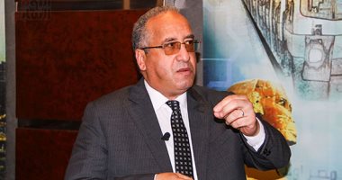 العضو المنتدب لشركة المترو لـ"اليوم السابع": لم تظهر حالات كورونا حتى الآن بين العاملين أو الركاب.. صبرة: وضعنا سيناريوهات للتعامل حال ظهور إصابات.. ونفذنا إجراءات التعقيم وأنصح ركاب المترو بعدم التزاحم.. فيديو