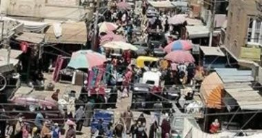 قارئ يشكو من زحام المواطنين بسوق الثلاثاء بكفر الزيات.. صور