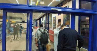وصول رابع رحلات الجسر الجوى لعودة العالقين بالخارج قادمة من الجزائر تقل 161 راكبا