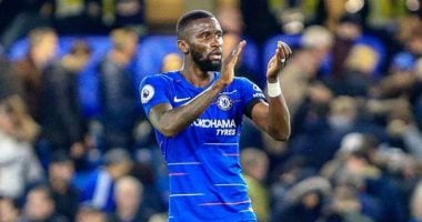 ماركا تكشف أسباب رغبة ريال مدريد فى الحصول على خدمات مدافع تشيلسي