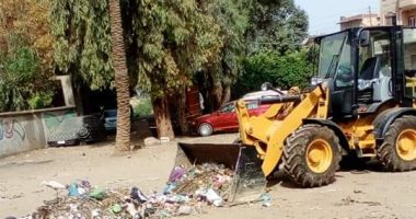 صور.. رفع القمامة خلال حملات مكبرة فى المنوفية