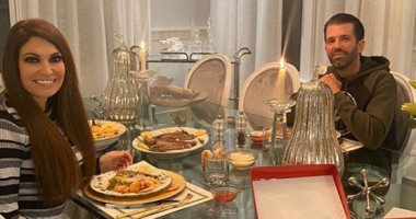 على ضوء الشموع.. ترامب الابن يحتفل بذكرى زواجه في المنزل