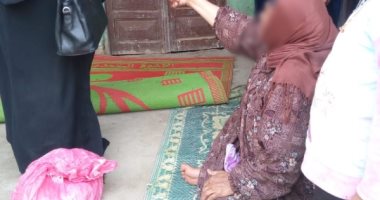 الرائدات الريفيات ولجان الصيدلة بالشرقية يسلمون العلاج لأصحاب الأمراض المزمنة 