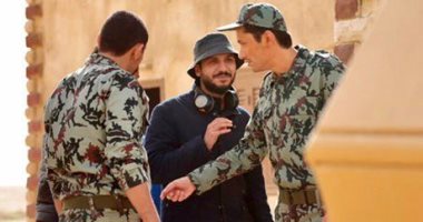 كريم محمود عبد العزيز يشيد بمخرج الاختيار: موهوب وذكى وشاطر ومقاتل