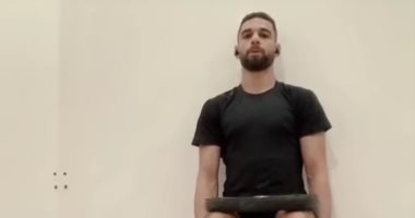 وصلة تدريبات قوية لـ عمرو السولية للحفاظ على لياقته فى رمضان