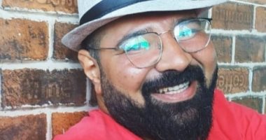 "صديقي المفضَّل" قصيدة جديدة للشاعر أحمد عايد