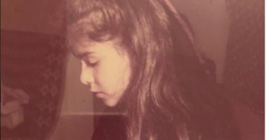 من ألبوم الطفولة .. الفنانة بسمة تستعيد ذكرياتها مع دروس الباليه "صورة"