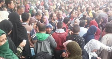 خوفا من كورونا.. شكوى من زحام بمكتب بريد ملوى محافظة المنيا 