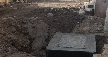مياه الصرف الصحى تغرق شارعا بالمطرية والأهالى يطالبون بحل