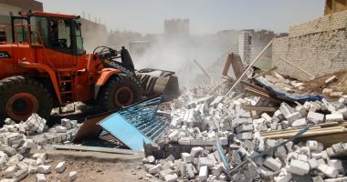  إزالة 11 مخالفة بناء  فى حملة مكبرة بشبين القناطر