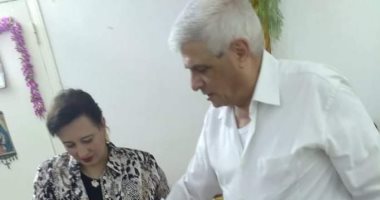 قبطى بالشرقية يوزع وجبات إفطار على الصائمين.. ويؤكد: عادة من ربع قرن.. صور