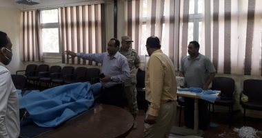 صور.. تصنيع كمامات طبية بكلية هندسة الطاقة جامعة أسوان لمواجهة "كورونا"