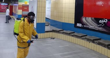 صور.. شركة المترو تواصل أعمال تعقيم وتطهير المحطات والقطارات ضد كورونا