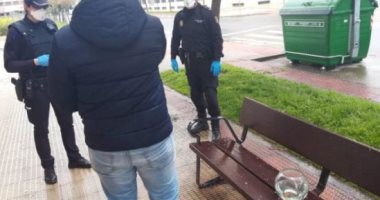 "الفهلوة ضيعته" سمكة تتسبب فى حبس مالكها لاختراقه منع التجوال.. اعرف القصة