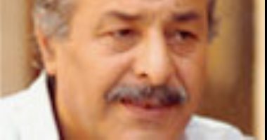  كل ما تريده معرفته عن التشكيلى الراحل أحمد عبد العظيم