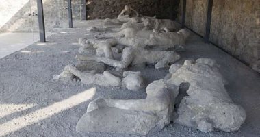 معرض "بومبى" فى باريس يستعيد كارثة المدينة الإيطالية افتراضياً