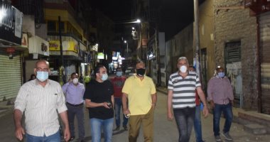 صور.. حملات للنظافة والتعقيم لشوارع الكرنك بمحافظة الأقصر  