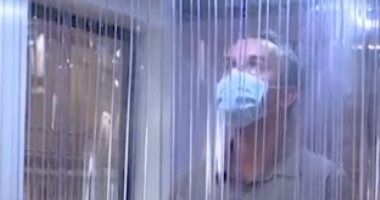 توزيع غرف صغيرة للتعقيم وفحص درجات حرارة المواطنين فى شوارع دبى.. فيديو