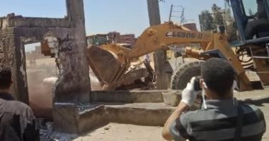 إزالة 43 حالة تعدى على أراضى زراعية بالشرقية.. صور 