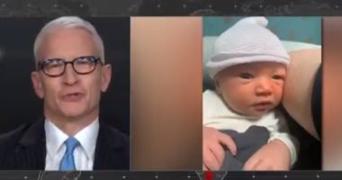 أندرسون كوبر مذيع شبكة cnn يعلن ولادة طفله على الهواء من أم بديلة
