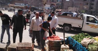 إزالة وتطهير سوق كوبرى الغفران العشوائى فى طنطا بالغربية.. صور