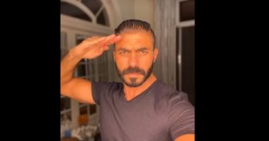 "رحم الله موتانا".. خالد سليم ينعى ويؤدى التحية إلى شهداء بئر العبد