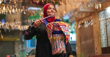 يا ولاد حارتنا اتلموا اتلموا شوفوا رمضان شوفوا خفة دمه مع أشهر مسحراتية فى المعادى