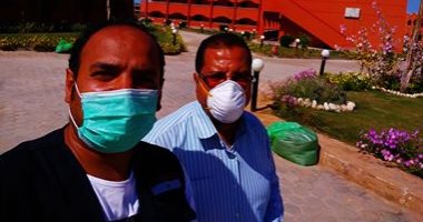 الجيش الأبيض.. "خالد" و"نبيل" بالحجر الصحى بمرسى علم فى مواجهة كورونا