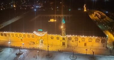 عودة الأجواء الرمضانية مع أول صلاة تراويح من مسجد عمرو بن العاص