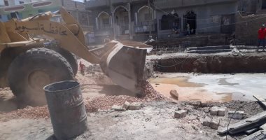 محافظ أسيوط: تنفيذ 2502 إزالة خلال شهر واستمرار أعمال الرش والتطهير 