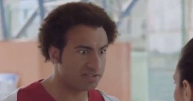 مسلسل عمر ودياب الحلقة 10.. سرقة سيارة محمد رمضان من على ربيع.. فيديو
