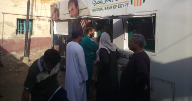 سيارات ماكينات صرف آلى لأهالى قريتى صفط تراب ونهطاى فى الغربية .. صور