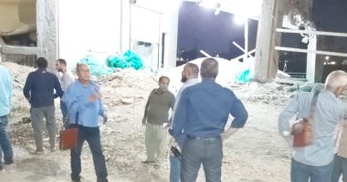 مجلس مدينة المحلة يشن حملة مكبرة لإزالة مخالفة بناء على الرقعة الزراعية