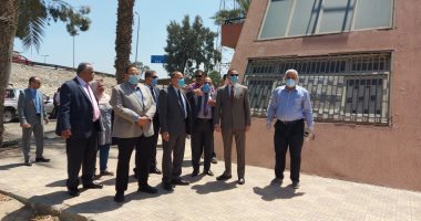 رئيس جامعة بنها يتفقد مبنى كلية التربية الرياضية والعلاج الطبيعى بكفر سعد